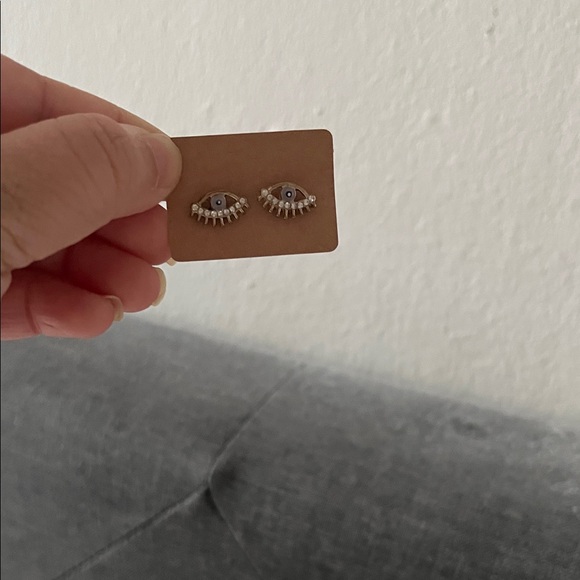 Jewelry - Eye-Shaped Silver Earrings